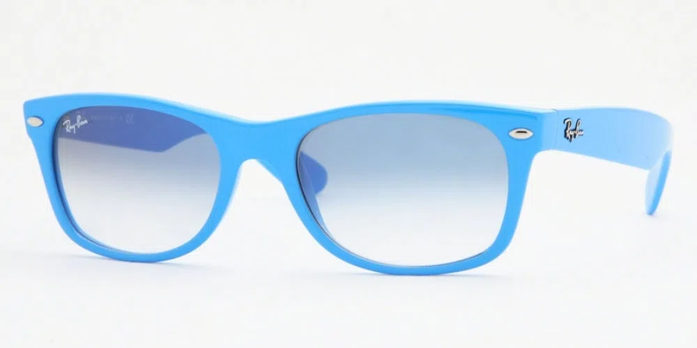 Ray Ban New Wayfarer 2132 Sunglasses - Medium - 55mm - Black - view 34